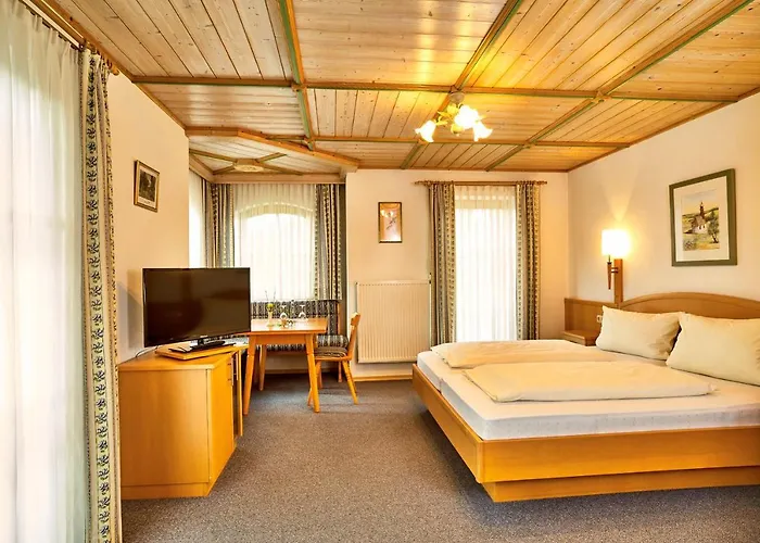 Landgasthof Schmalhofer Kro Tittling