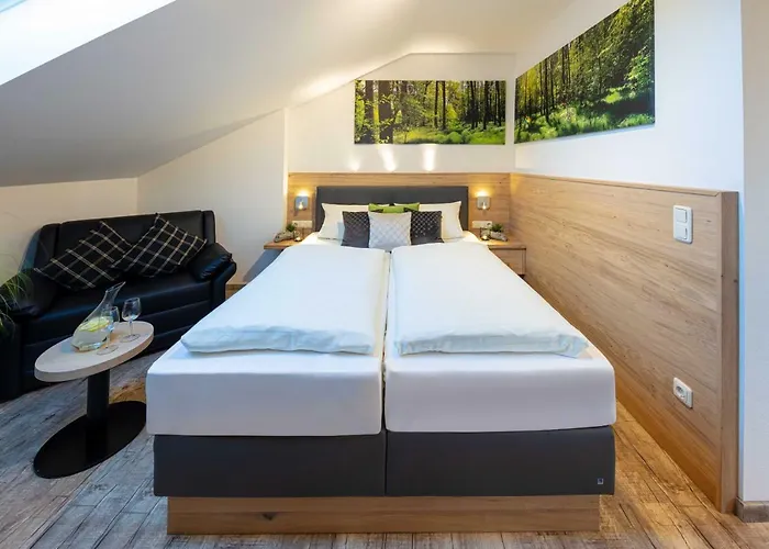 Landgasthof Schmalhofer Kro 3*